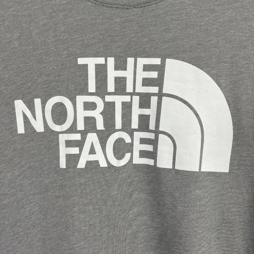 |•THE NORTH FACE•| Tan T-shirt Size XL